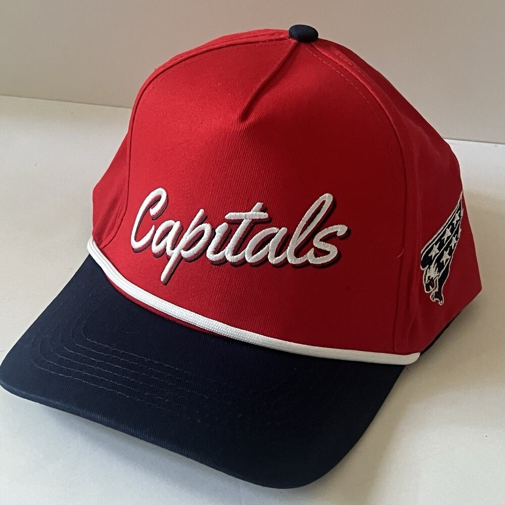 Washington Capitals Red Blue Screaming Eagle SnapBack Cap 2026-27 STH Hat NEW
